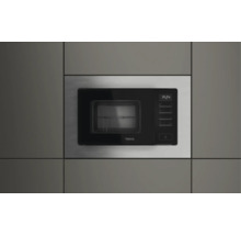 Cuptor cu microunde încorporabil Teka cu afișaj digital și panou de control tactil.