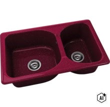 Chiuvetă dublă roșu închis din compozit de granit cu suprafață punctată și două ventiluri cu sită din oțel inoxidabil. (Image AI modified or generated)