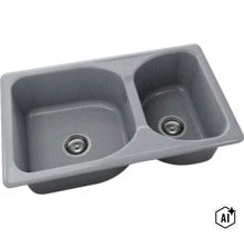 Chiuvetă de bucătărie cu două cuve din compozit de granit gri inclusiv ventile de scurgere. (Image AI modified or generated)