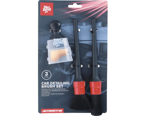 Set de 3 pensule pentru detailing auto cu Dirt Devil Logo, două pensule negre cu detalii roșii și o pensulă mică cu capac de protecție.