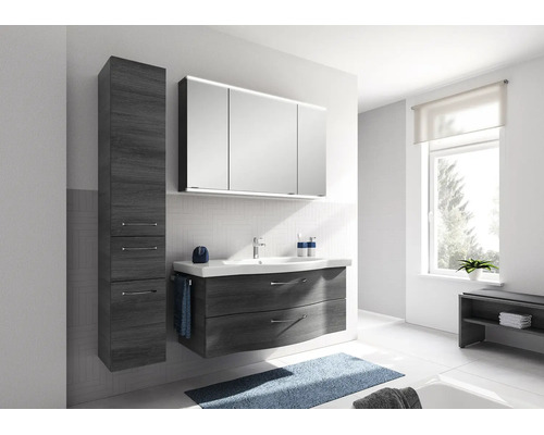 Set modern de mobilier de baie format din mască de lavoar gri închis cu aspect de lemn, lavoar, dulap cu oglindă și dulap înalt asortat.