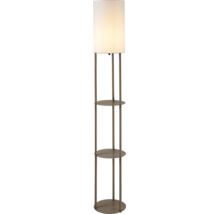 Lampadar modern cu abajur textil cilindric, cadru metalic și două rafturi rotunde.