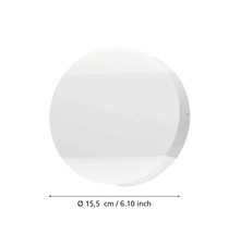 Aplică de perete sau plafonieră rotundă cu un diametru de 15,5 centimetri.