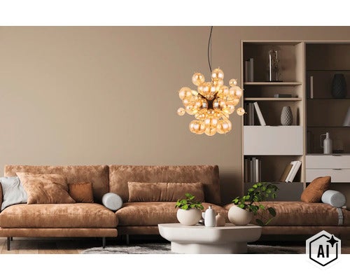 Pendul modern cu elemente sferice din sticlă deasupra unei canapele într-un living amenajat confortabil. (Image AI modified or generated)