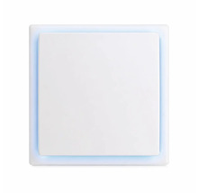 Întrerupător de lumină pătrat cu iluminare de fundal integrată cu aspect modern
