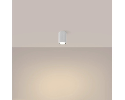Spot rotund pentru tavan cu finisaj striat pentru iluminare directă montat pe tavan