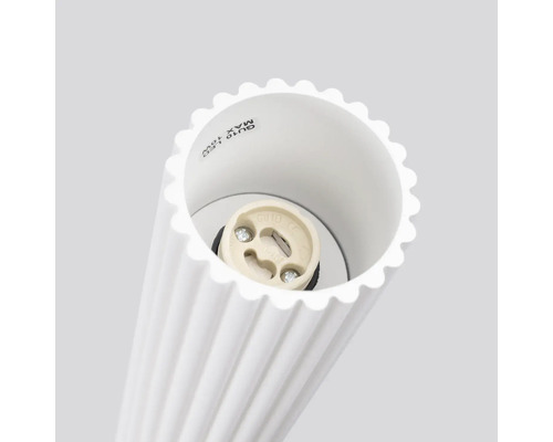 Dulie pentru lampă cu soclu GU10 într-un cap de corp de iluminat cilindric cu design canelat