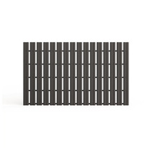 Panou de gard rectangular din profile de plastic dispuse vertical cu spatii intre ele
