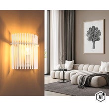 Lampă de perete modernă formată din tije verticale într-o cameră de zi elegantă cu canapea și tablou. (Image AI modified or generated)