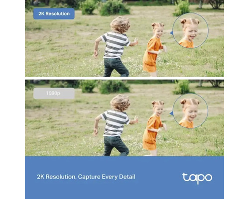 Imagine comparativă a unei camere de supraveghere Tapo ce arată rezoluția 2K superioară în comparație cu rezoluția 1080p pentru copii.