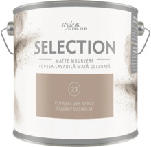 O găleată de vopsea lavabilă mată Style Color Selection, nuanța Fluweel der Aarde, ideală pentru finisaje interioare de calitate.