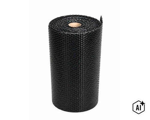 O rolă de membrană cu crampoane pentru protecția și hidroizolația fundațiilor. (Image AI modified or generated)