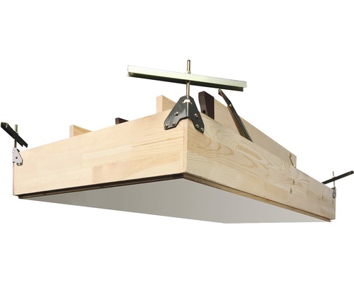 Scară de pod din lemn cu feronerie