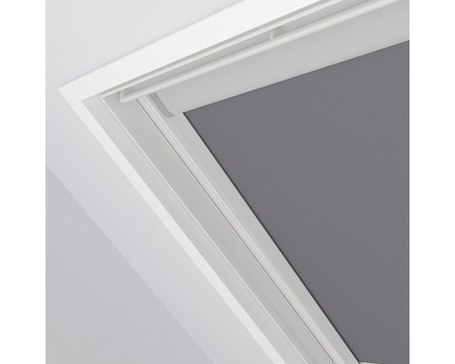 Rulou pentru fereastră de mansardă în stare încorporată