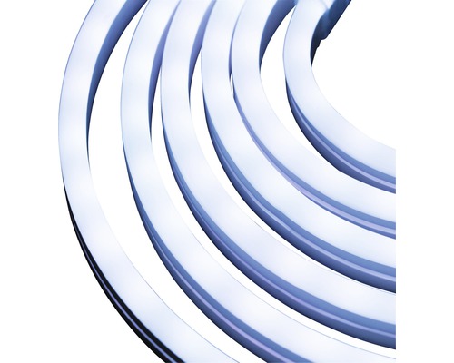 Prim-plan cu tub neon LED flexibil