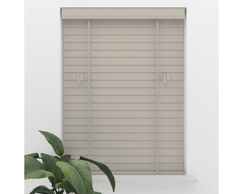 Jaluzea orizontală cu șnururi de tragere pentru reglarea luminii