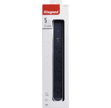 Legrand Logo. Prelungitor cu cinci prize și două porturi USB în ambalaj.