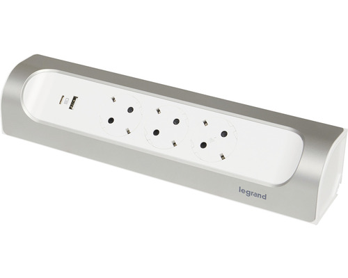 Prelungitor cu trei prize și porturi USB