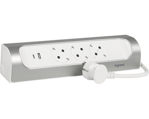 Prelungitor cu trei prize și două porturi USB de la Legrand