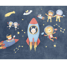 Ilustrație cu animale în costume de astronaut, rachete și stele pe un fundal întunecat