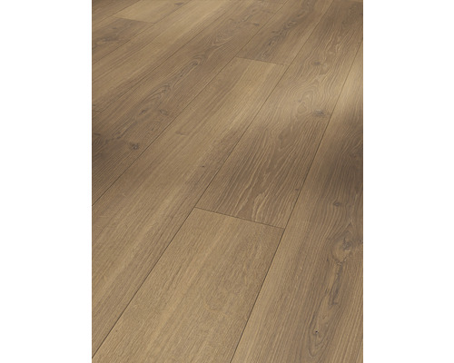 Parchet laminat montat