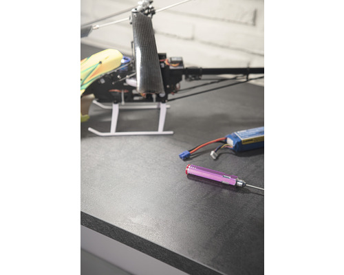 Elicopter cu telecomandă cu acumulator și șurubelniță