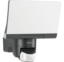 Reflector LED Steinel cu senzor de mișcare pentru exterior