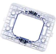 Adaptor încastrat pentru întrerupătoare și prize