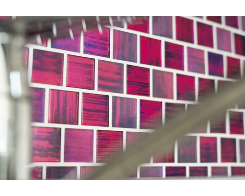 Prim-plan cu plăci de mozaic pe un perete