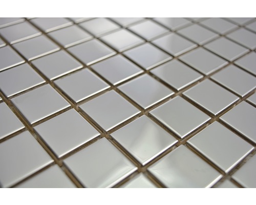 Plăci de mozaic pătrate în detaliu