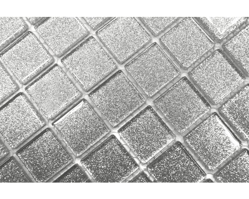 Prim-plan cu plăci de mozaic din sticlă