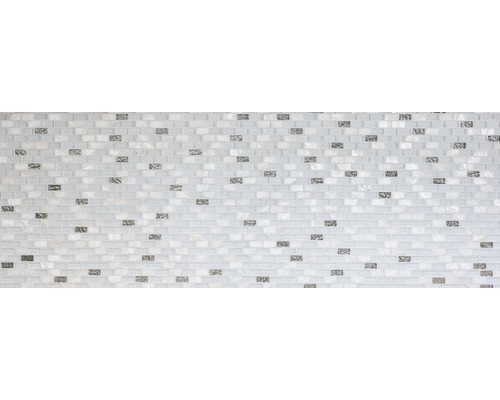 Placă de mozaic deschisă la culoare cu elemente dreptunghiulare