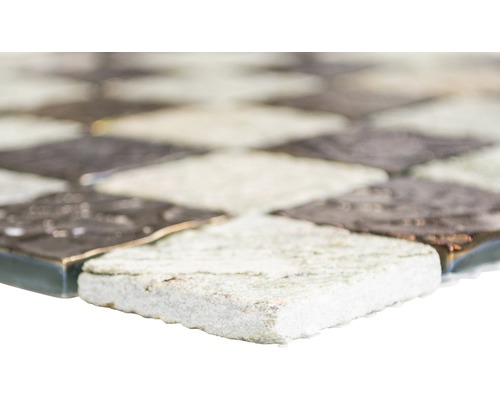 Placă de mozaic cu model pătrat, prim-plan