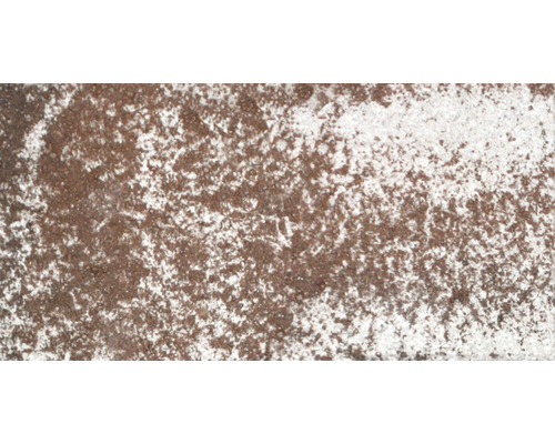 Dală beton Semmelrock Rettango cappuccino 40x40x5 cm Prim-plan al unei suprafețe texturate cu un strat granulat