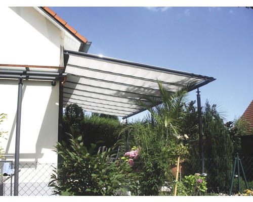 Copertină de terasă din metal și plastic la casă
