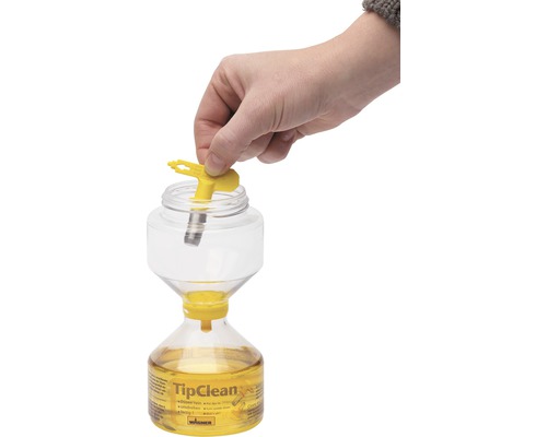 Recipient de curățare duze de pulverizare TipClean în uz