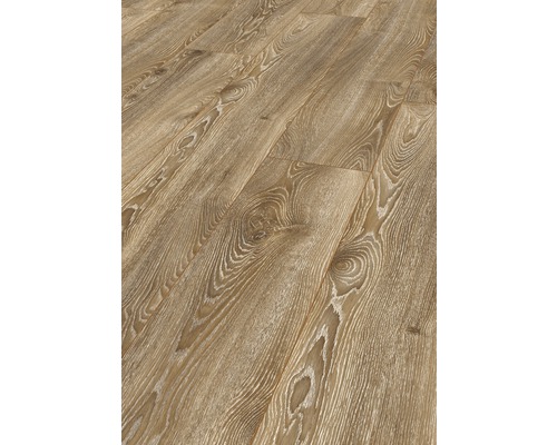 Parchet laminat montat cu aspect de lemn