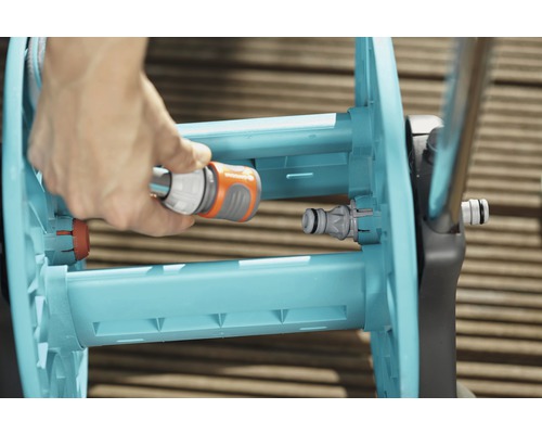 Cărucior pentru furtun de grădină cu racord pentru furtun conectat