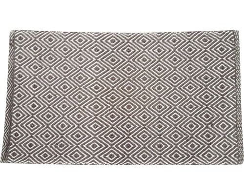 Covor cu model geometric de romburi