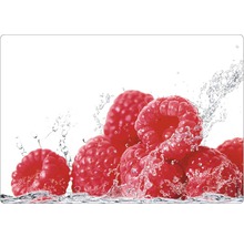 Prim-plan cu zmeură și picături de apă