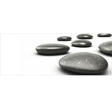 Pietre decorative pe suprafață deschisă la culoare