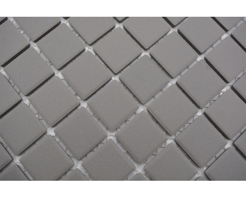 Aranjament de plăci de mozaic pătrate