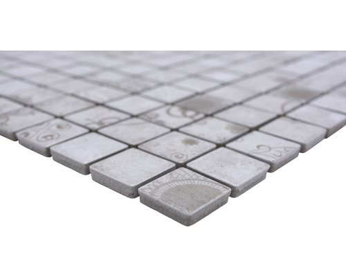 Plăci de mozaic cu diverse modele