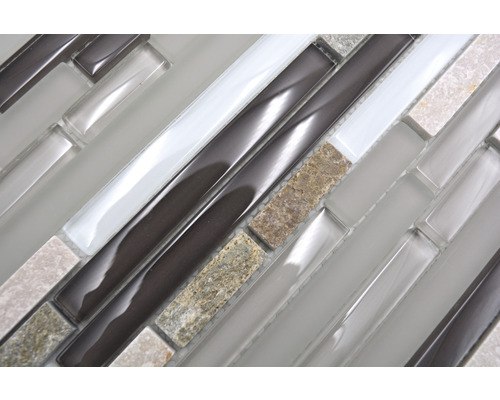 Mozaic din sticlă și piatră