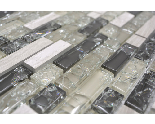 Mozaic din sticlă și piatră