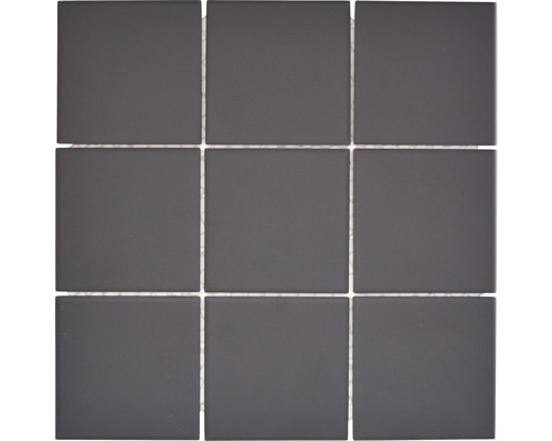 Plăci pătrate gri, montate