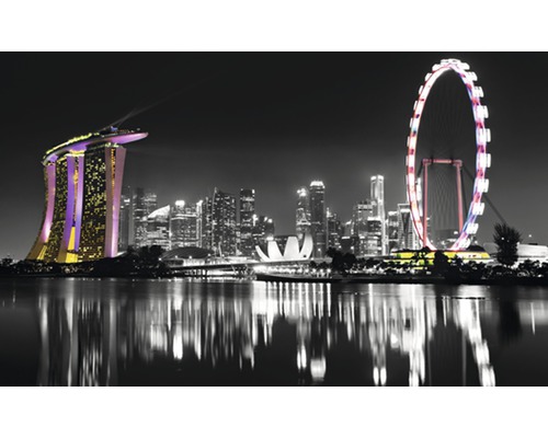 Orizontul orașului Singapore cu hotelul Marina Bay Sands și roata Singapore Flyer