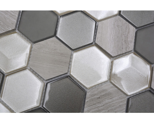 Prim-plan cu plăci de mozaic hexagonale