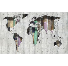 Hartă mondială ca pictură murală cu elemente de beton și lemn