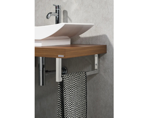 Set 2 console suport blat lavoar baie 48x15 cm FACKELMANN Hype cu portprosop Chiuvetă cu baterie pe consolă din lemn cu logo Fackelmann și suport pentru prosop
